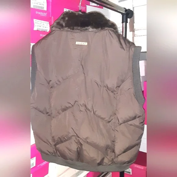 BabyPhat thick size 2XL vest fits like XL faux fur collar brand new never worn - Picture 4 of 4